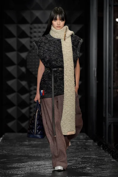 Look 22